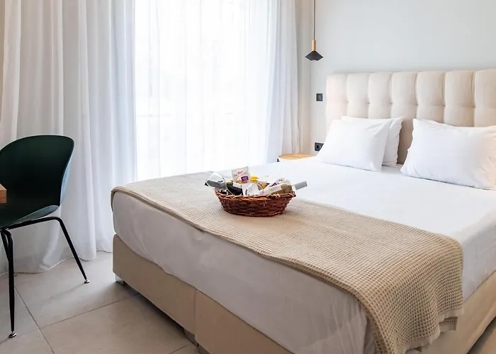 Aelia Prime Experience 1 *